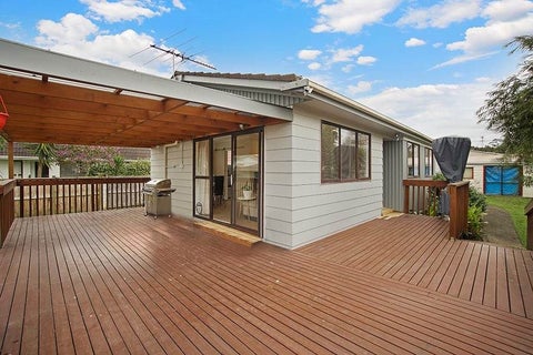 9 Mannering Place, Hillcrest, Auckland
