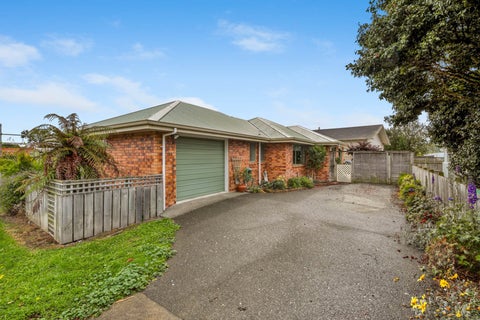 4 Lucas Street, Riversdale, Blenheim