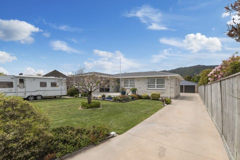 11 Oriwa Street, Waikanae