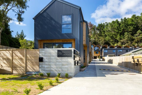 31/33 Raukawa Street, Stokes Valley, Lower Hutt