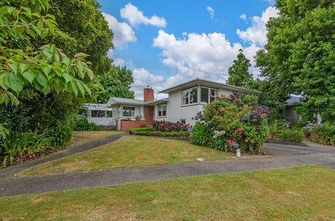 15 Surrey Crescent, Hokowhitu, Palmerston North