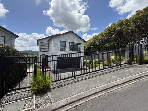 14B Mackay Drive, Greenhithe, Auckland