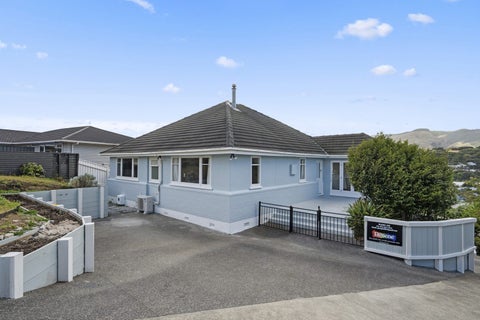 19 Mascot Street, Tawa, Wellington