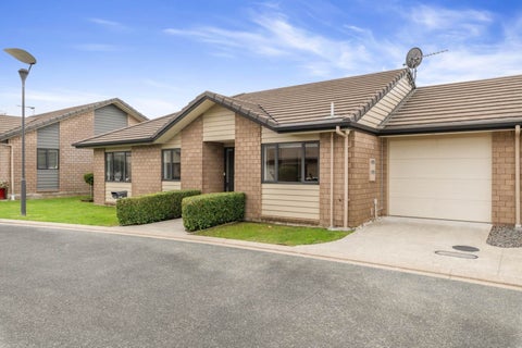 34 Royalle Mews, Botany Downs, Auckland