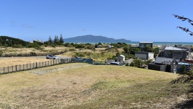 18 Beachview Grove, Peka Peka