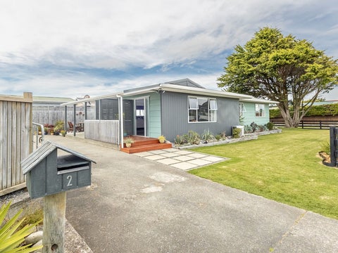 2 Robert Mckeen Street, Otaki Beach, Otaki