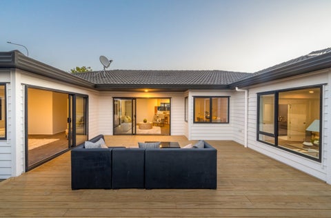 32 Ambleside Drive, Northpark, Auckland