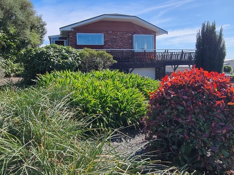 24 Hamlet Street, Riverton