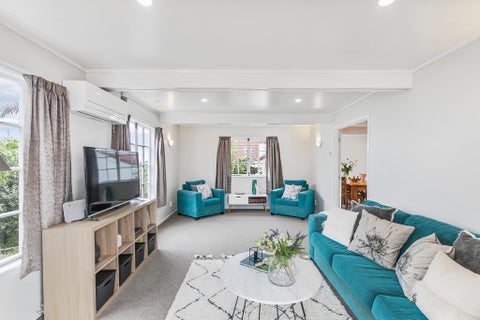 2/181 Glamorgan Drive, Torbay, Auckland