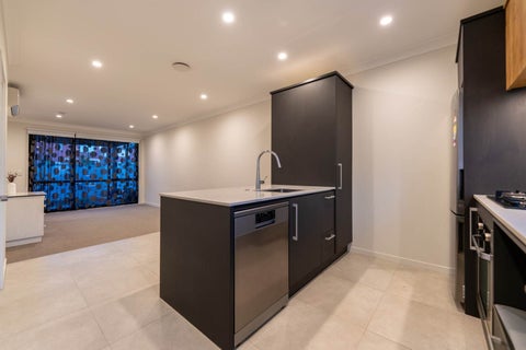 8 Whimbrel Road, Flat Bush, Auckland