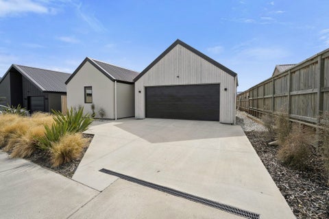 2 Barn Road, Jacks Point, Queenstown