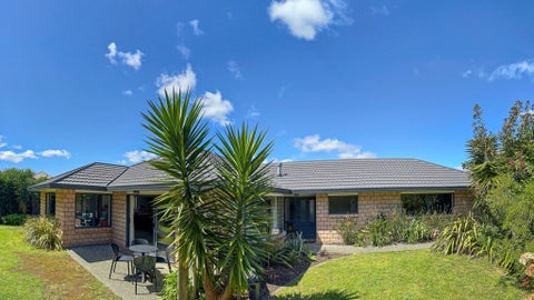 22 Leanne Way, Waikanae Beach, Waikanae