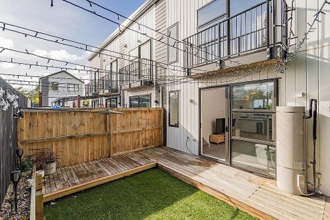 4A Montmere Avenue, Te Atatu Peninsula, Auckland