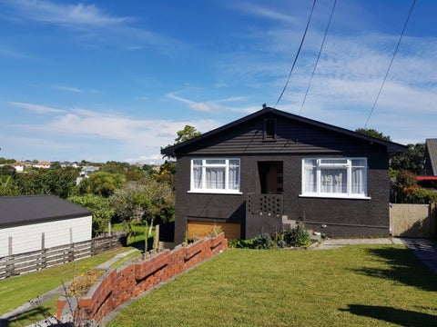 18 Moana Crescent, Blagdon, New Plymouth