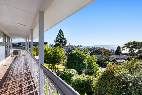 10 McMillan Place, Mellons Bay, Auckland