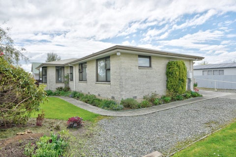 19 Nelson Street, East Gore, Gore