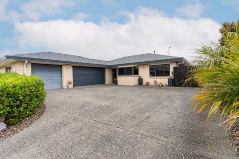 12 Branigan Parade, Kelvin Grove, Palmerston North