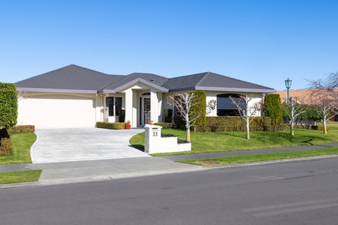 33 Kensington Drive, Taradale, Napier