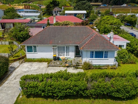 32 Coates Street, Tawa, Wellington