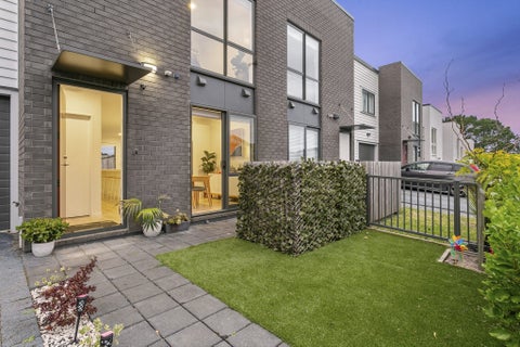 70 Manutewhau Road, Massey, Auckland
