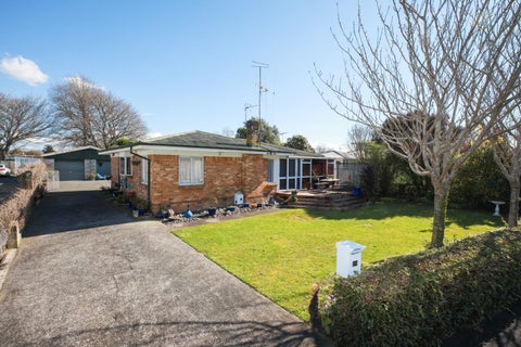 10 Dermont Street, Bader, Hamilton