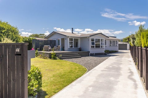 44 Hollis Road, Paraparaumu Beach, Paraparaumu