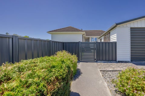 700 Grove Road, Mayfair, Hastings