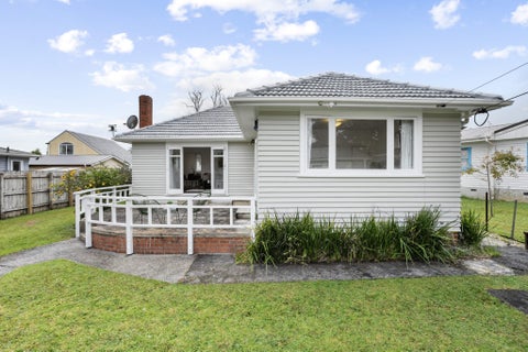 715 Te Atatu Road, Te Atatu Peninsula, Auckland