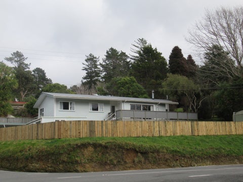 2 Avro Road, Blue Mountains, Upper Hutt