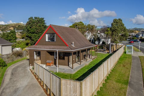 33 James Cook Drive, Whitby, Porirua