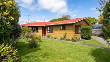 7 Aratika Crescent, Otaki