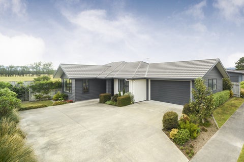 15 Lorenzo Place, Kelvin Grove, Palmerston North