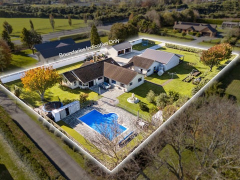 64 Athlone Drive, Cambridge, Cambridge