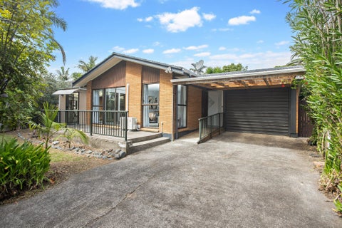 6 Palm Court Drive, Glen Eden, Auckland
