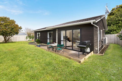 2/25 Montrose Street, Point Chevalier, Auckland