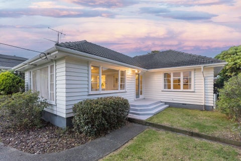 7 Middleton Road, Paraparaumu Beach, Paraparaumu