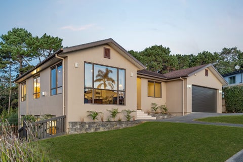 7 Aberley Road, Schnapper Rock, Auckland