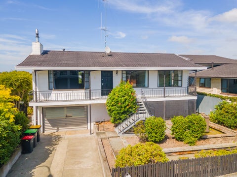 18 Roxburgh Street, Glenwood, Timaru