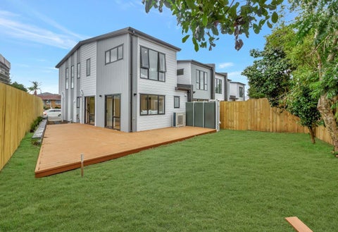 24C Grande Vue Road, Papatoetoe, Auckland