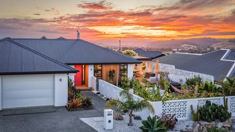 57 Katania Heights, Brightwater, Brightwater