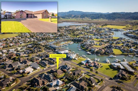 75 Cholmondeley Crescent, Whitianga, Whitianga