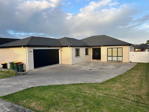 6 Gemscott Crescent, Huapai, Kumeu