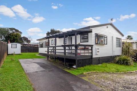 9 Riserra Drive, Ranui, Auckland