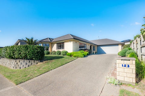 153 Milne Drive, Paraparaumu