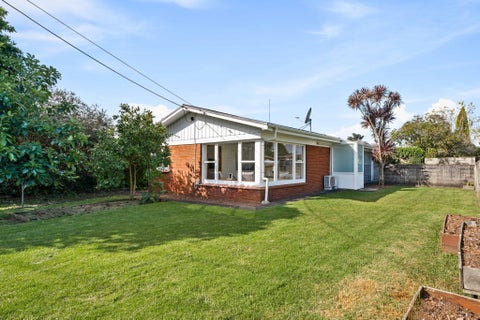 1/663 Te Atatu Road, Te Atatū Peninsula, Auckland