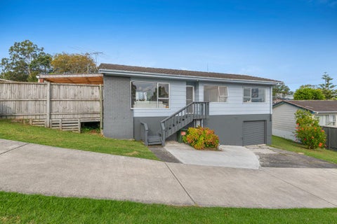 1/4 Clare Place, Glenfield, Auckland