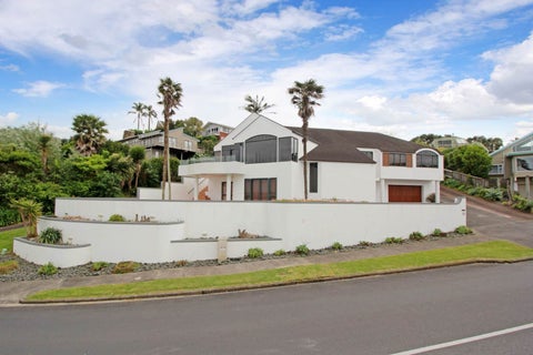 10 Whitcombe Road, Bucklands Beach, Auckland