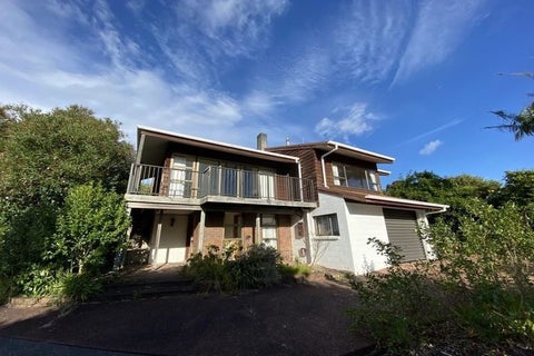 10 Godwit Place, Lynfield, Auckland