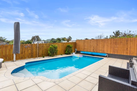 25 Cherrie Road, Beachlands, Auckland