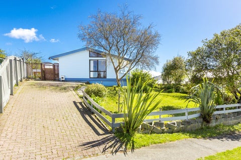 154 Holborn Drive, Stokes Valley, Lower Hutt
